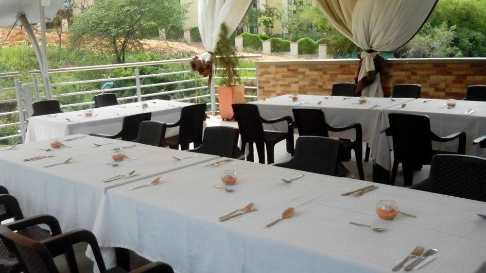 Ayenda 1501 Metropolitana Plaza Hotel Bucaramanga Exterior photo