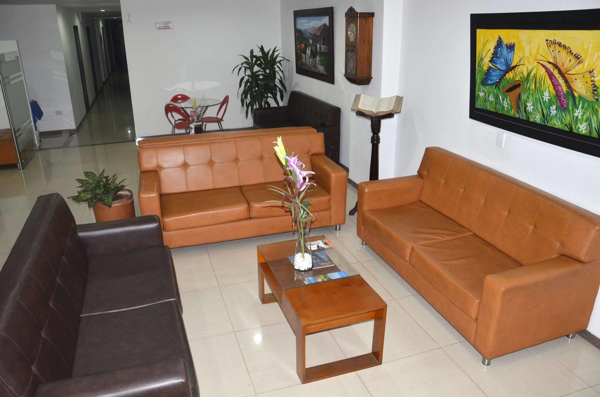 Ayenda 1501 Metropolitana Plaza Hotel Bucaramanga Exterior photo